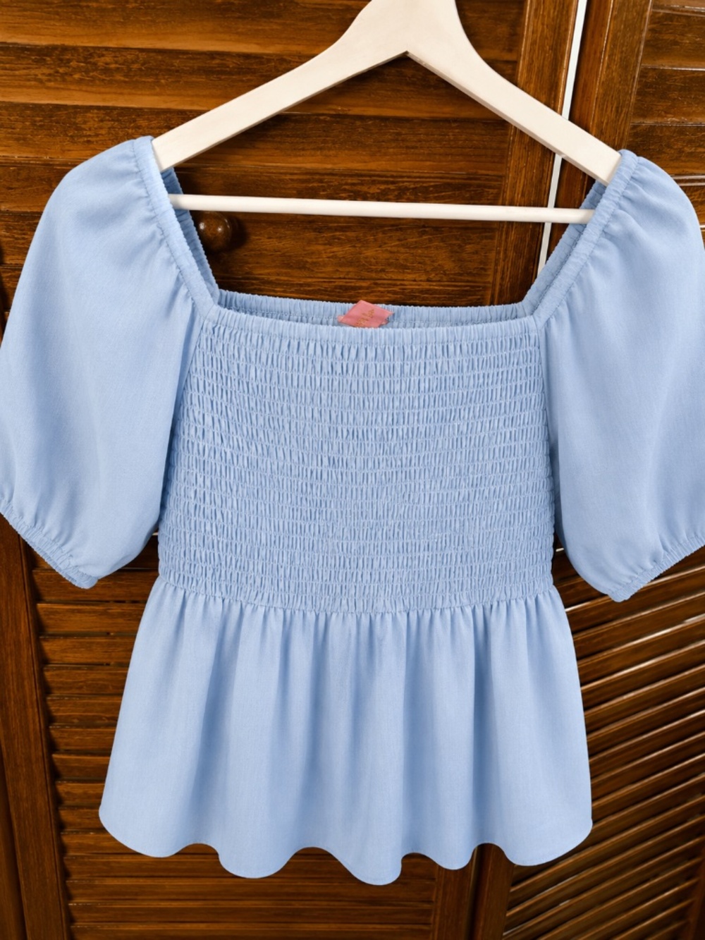 Simply southern smoked peplum puff sleeve shirt NWT women’s medium light blue